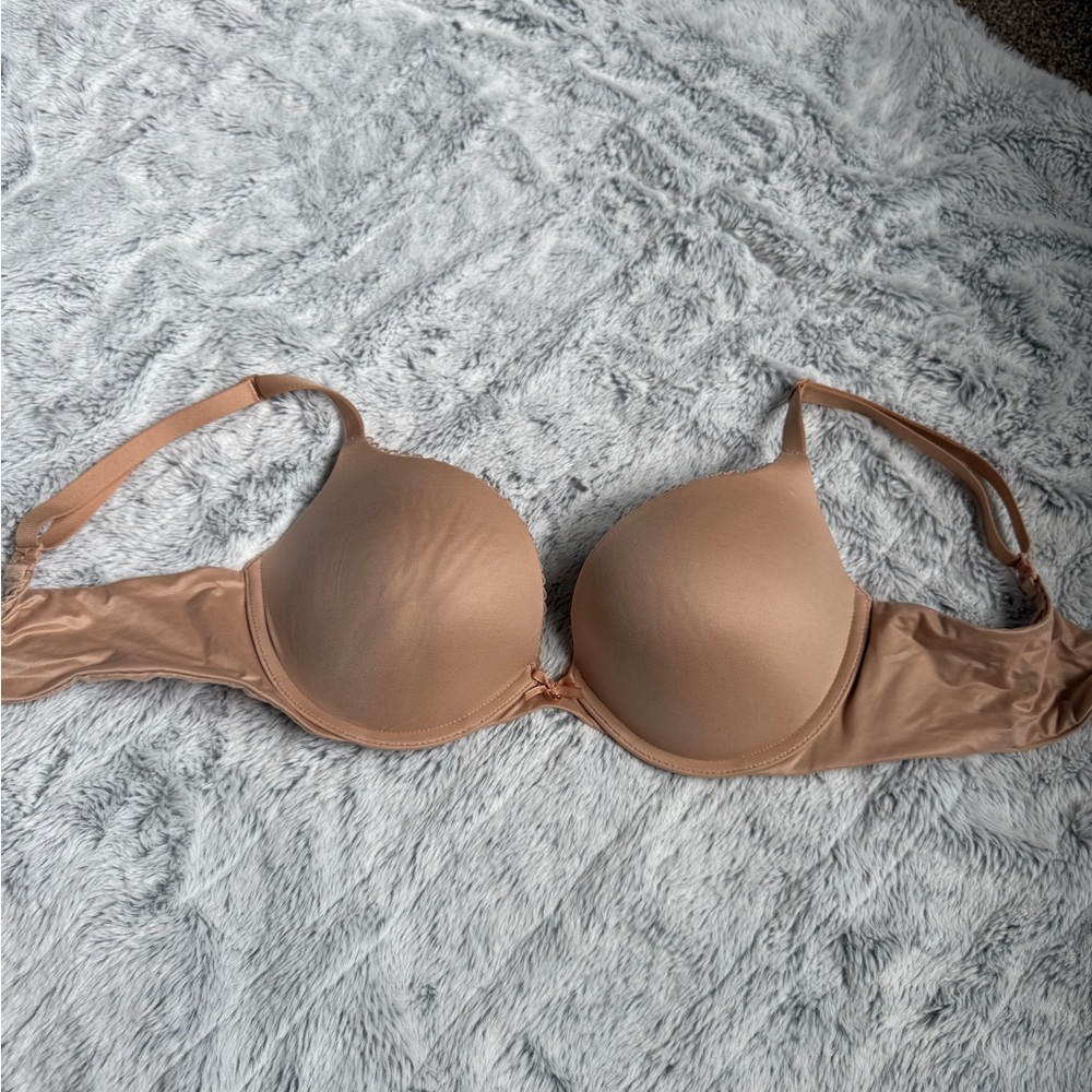 34D Victoria's Secret Nude Push-Up Bra with Underwire Support